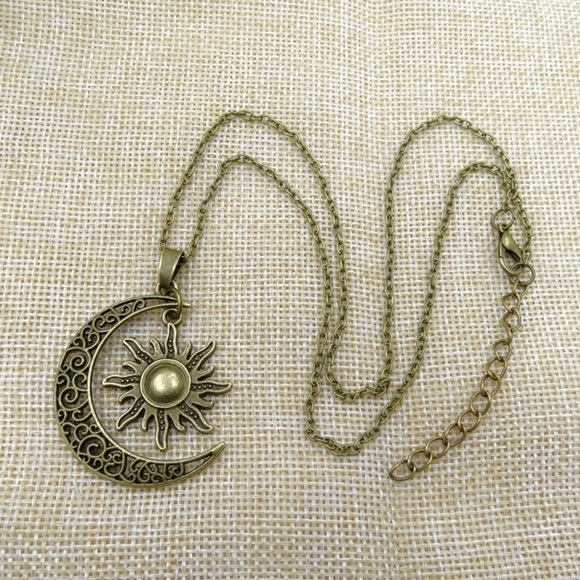 Retro Star and Moon Pendant Necklace. Copper Color with Cable Chain - Picture 2 of 6